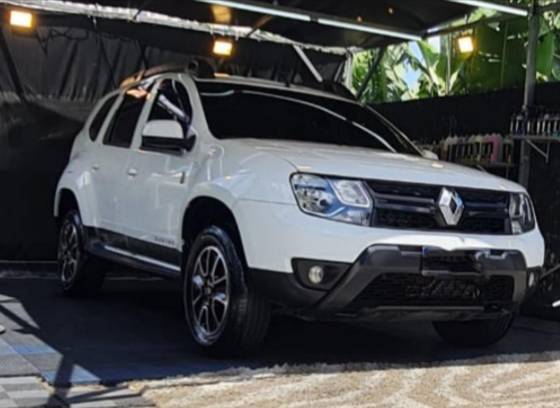 RENAULT DUSTER 1.6 DAKAR 4X2 16V FLEX 4P MANUAL RENAULT DUSTER 1.6 DAKAR 4X2 16V FLEX 4P MANUAL